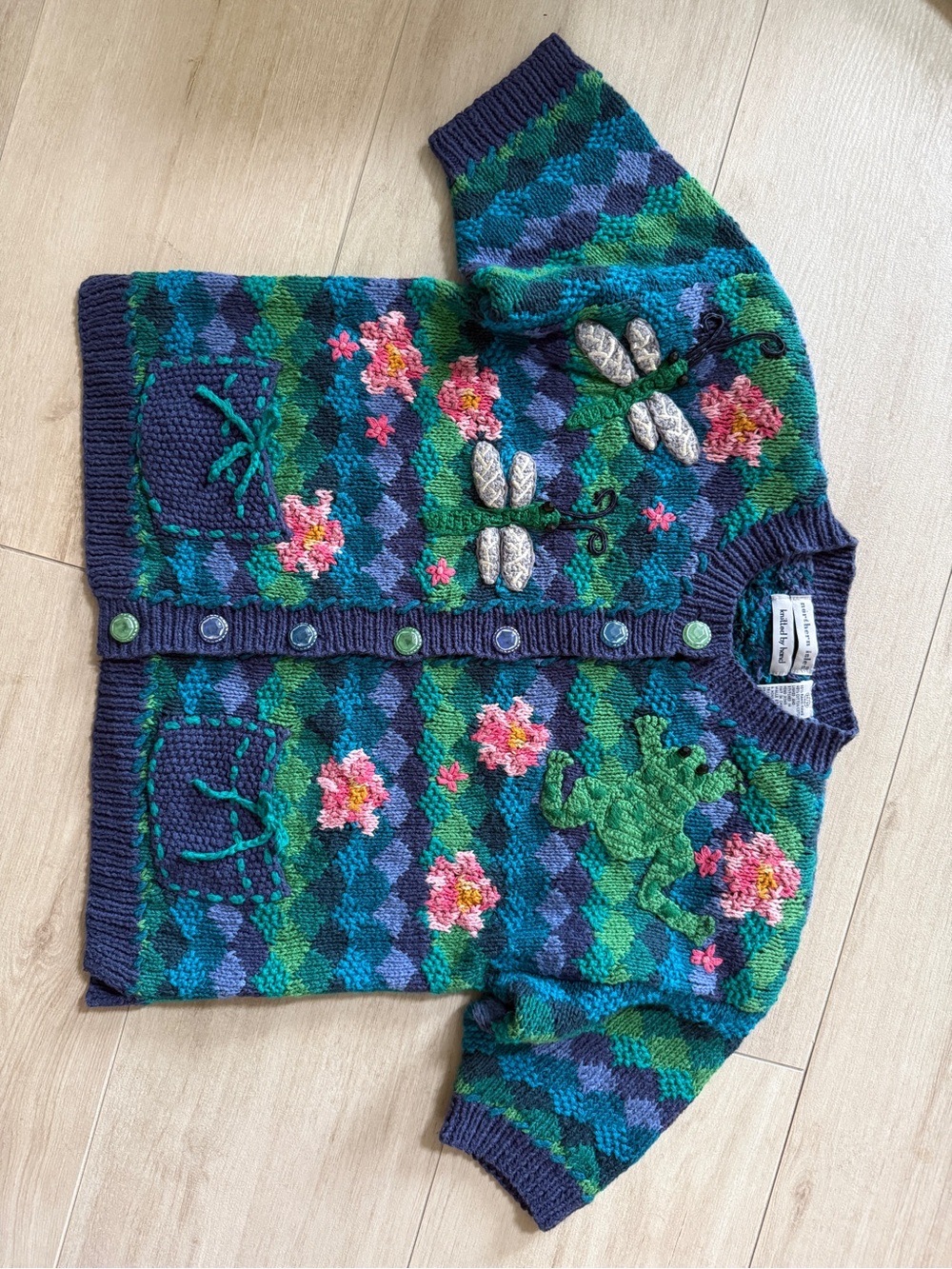 NORTHERN ISLES Vintage Hand Knitted Sweater Frog & Dragonfly